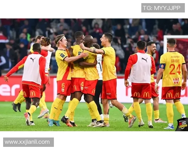 法甲精彩对决朗斯主场迎战波尔多全力争胜展现球队实力