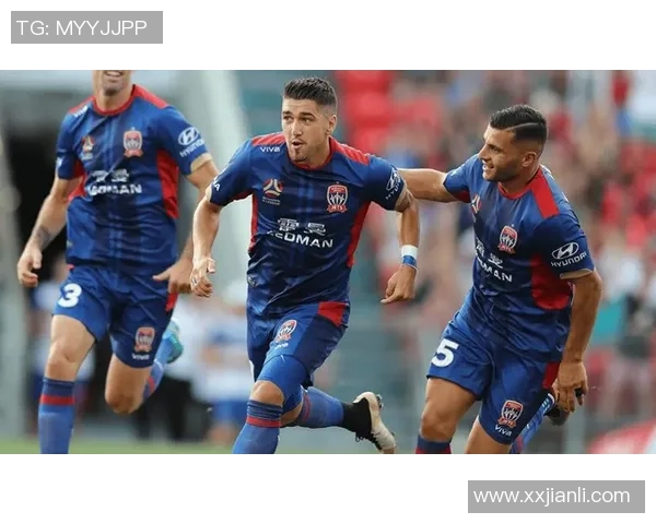 维尔斯特曼与昆卡的精彩对决揭示了足球战术的博弈与球员的个人魅力