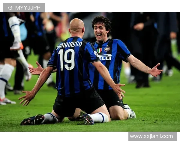 迈尼昂:从青涩新星到足球场上的守护神之路 迈尼昂:从青涩新星到足球场上的守护神之路