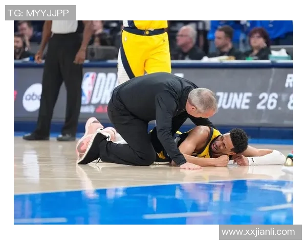 2012年NBA季后赛雷霆对小牛的激烈对决回顾与分析