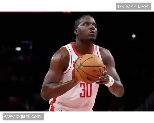 克林特卡佩拉：从NBA新星到篮板王的成长之路与未来展望