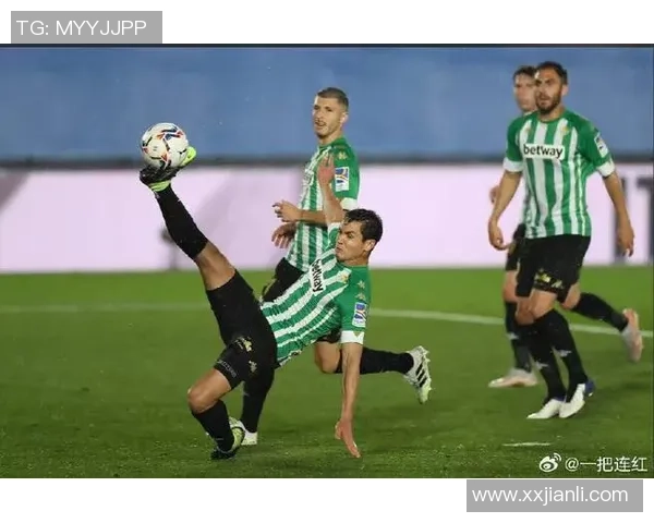 西班牙人主场迎战皇家贝蒂争夺西甲积分榜关键战役