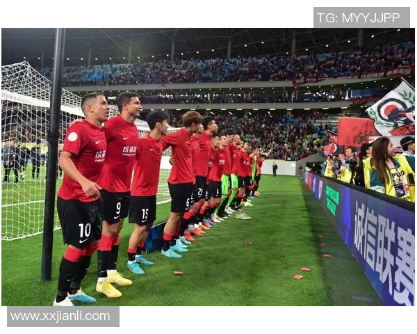 广州足球队反击革新之路:重塑战术理念与团队精神的全新探索