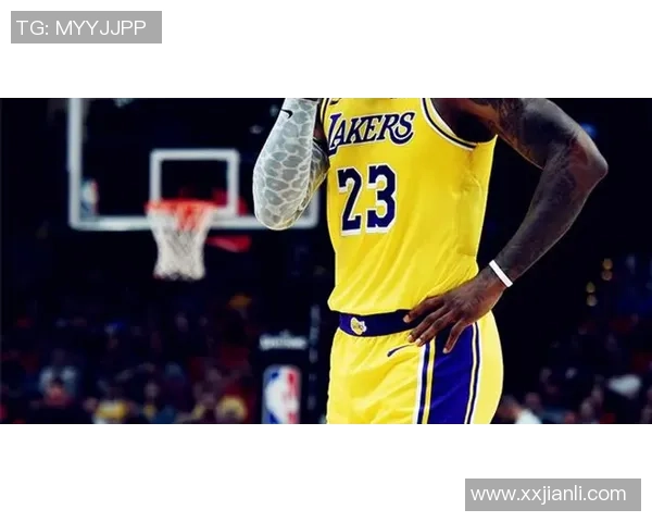 掘金与湖人激战回顾分析球星表现与战术对决全解读 掘金与湖人激战回顾分析球星表现与战术对决全解读