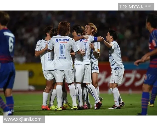 甲府风林与黄蜂激战正酣球迷期待精彩对决与逆转时刻 甲府风林与黄蜂激战正酣球迷期待精彩对决与逆转时刻