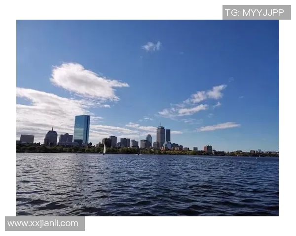 飞盘之路：杨静如何在深度对话中展现人生哲学与运动热情MBA