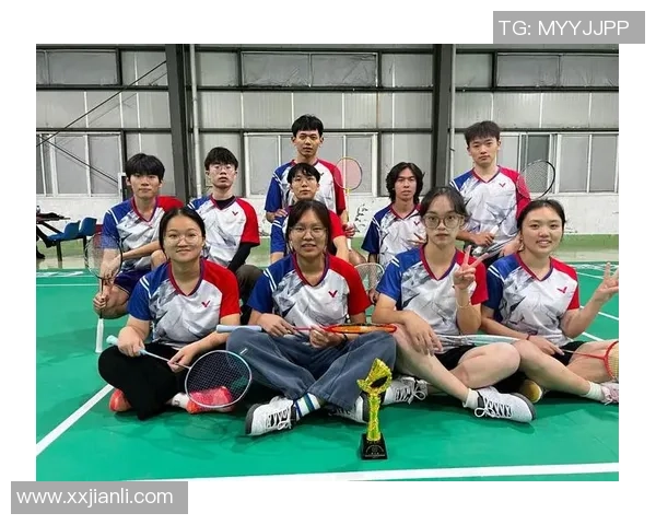 成都羽毛球队在羽毛球比赛中经验排名创新高展现团队实力与潜力